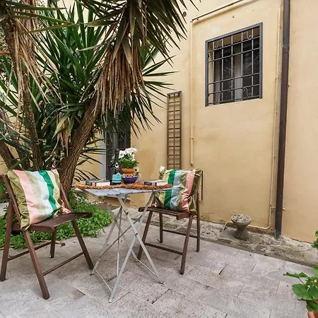 Apartament Petrarca Home, Florencja