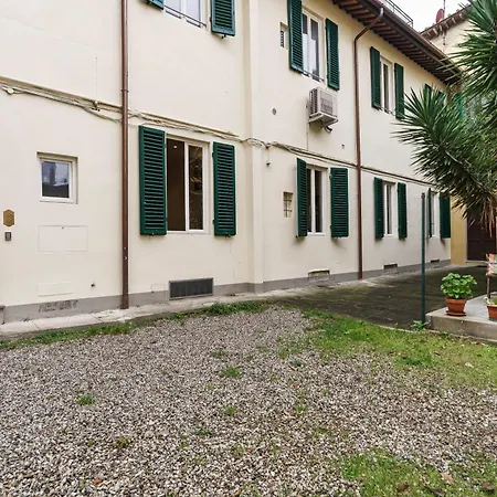Petrarca Home, Florencja